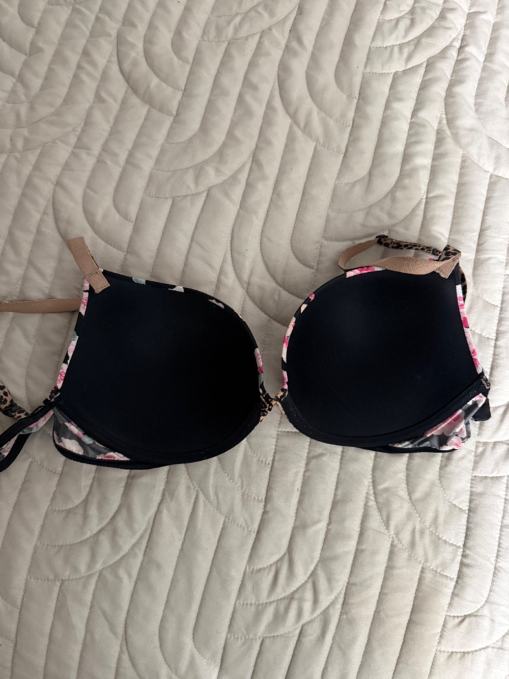 Victoria secret push-up bra - Picture 3 of 4